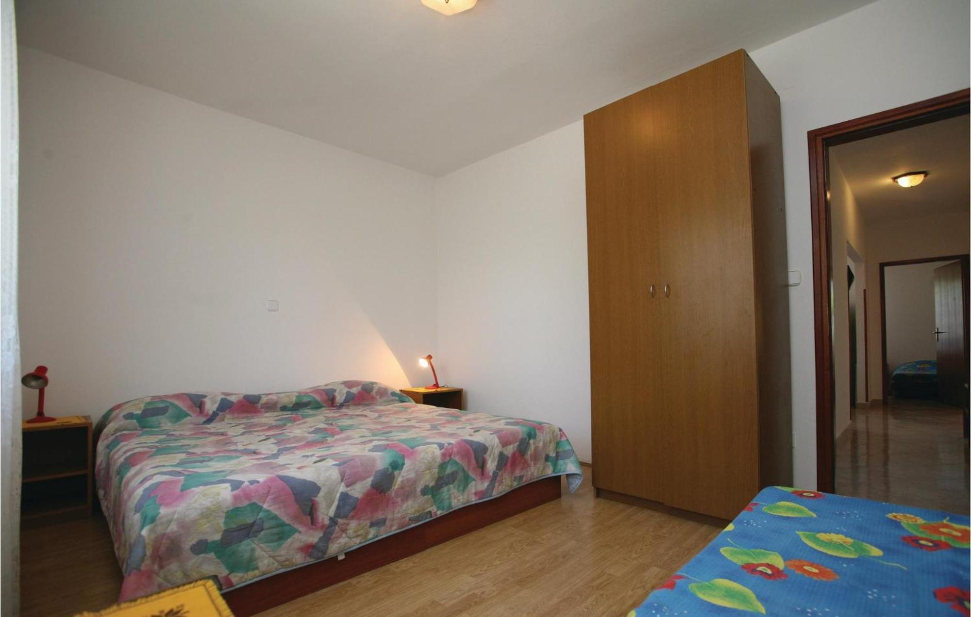 2 Bedroom Gorgeous Apartment In Labin Raša Kültér fotó